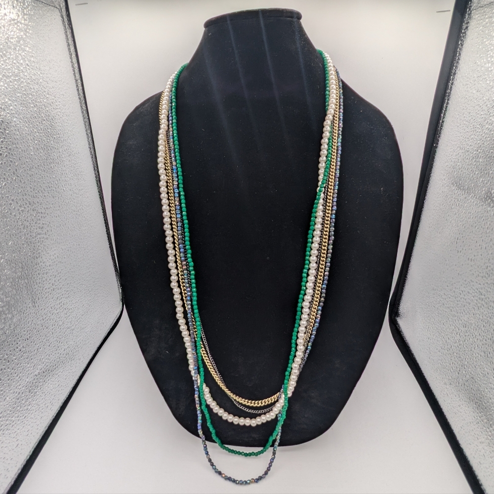 Multi-strand necklace - Picture 2 of 4
